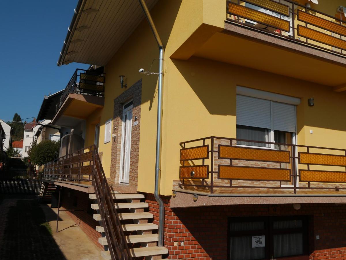 Heviz Erika Apartman Bagian luar foto